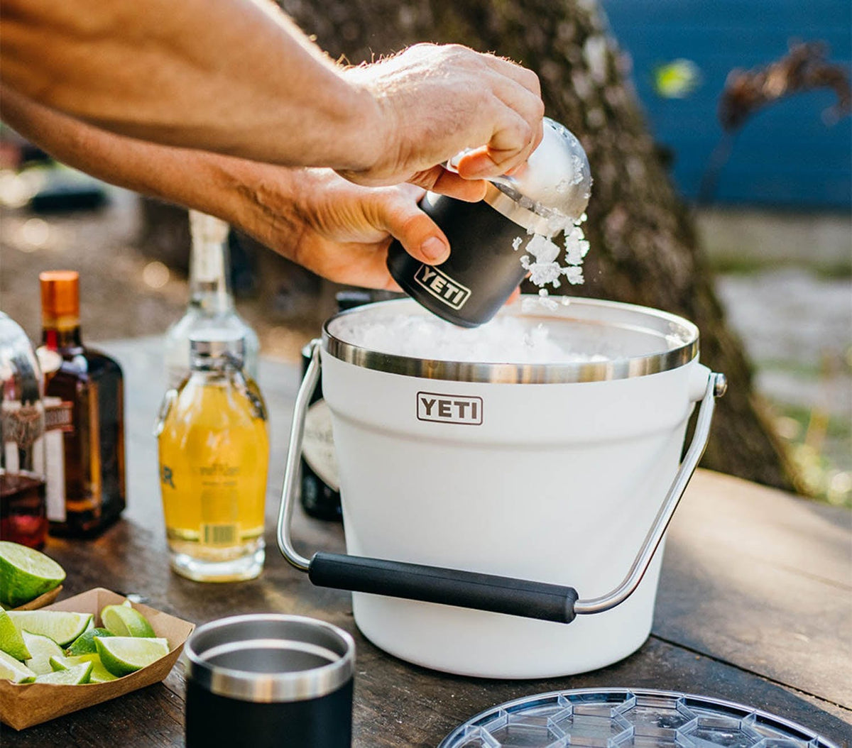 yeti attrezzatura da campeggio BEVERAGE BUCKET