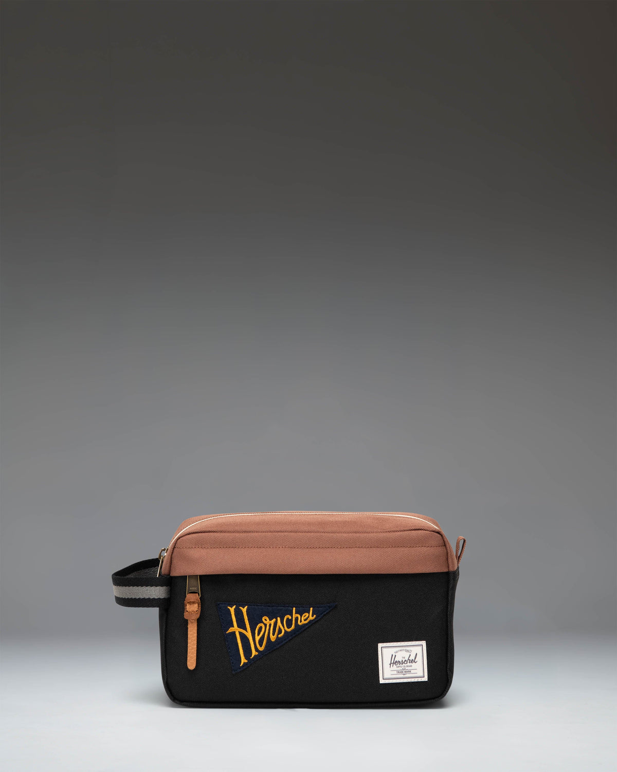 herschel beauty Chapter Travel Kit