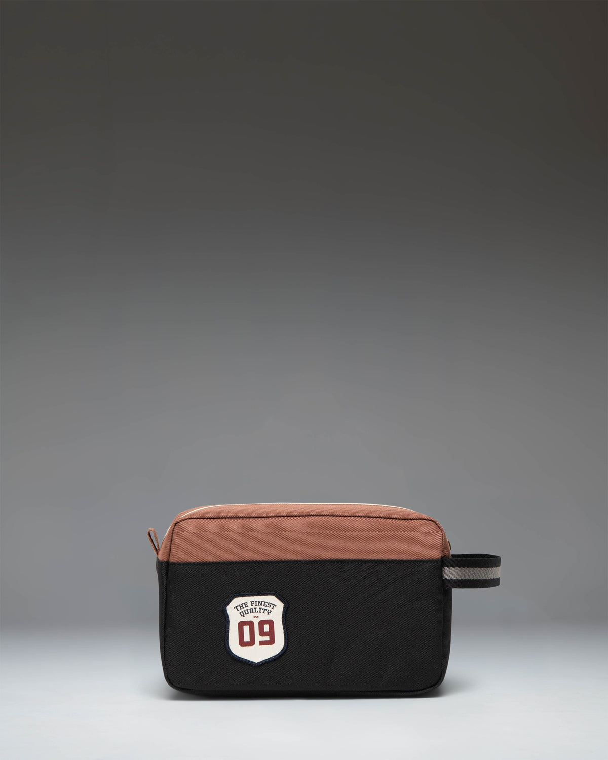 herschel beauty Chapter Travel Kit