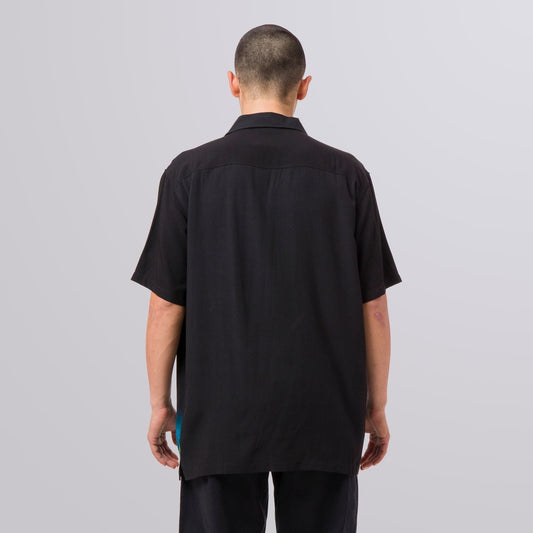 huf DICE S/S WOVEN TOP - BLACK foto 5