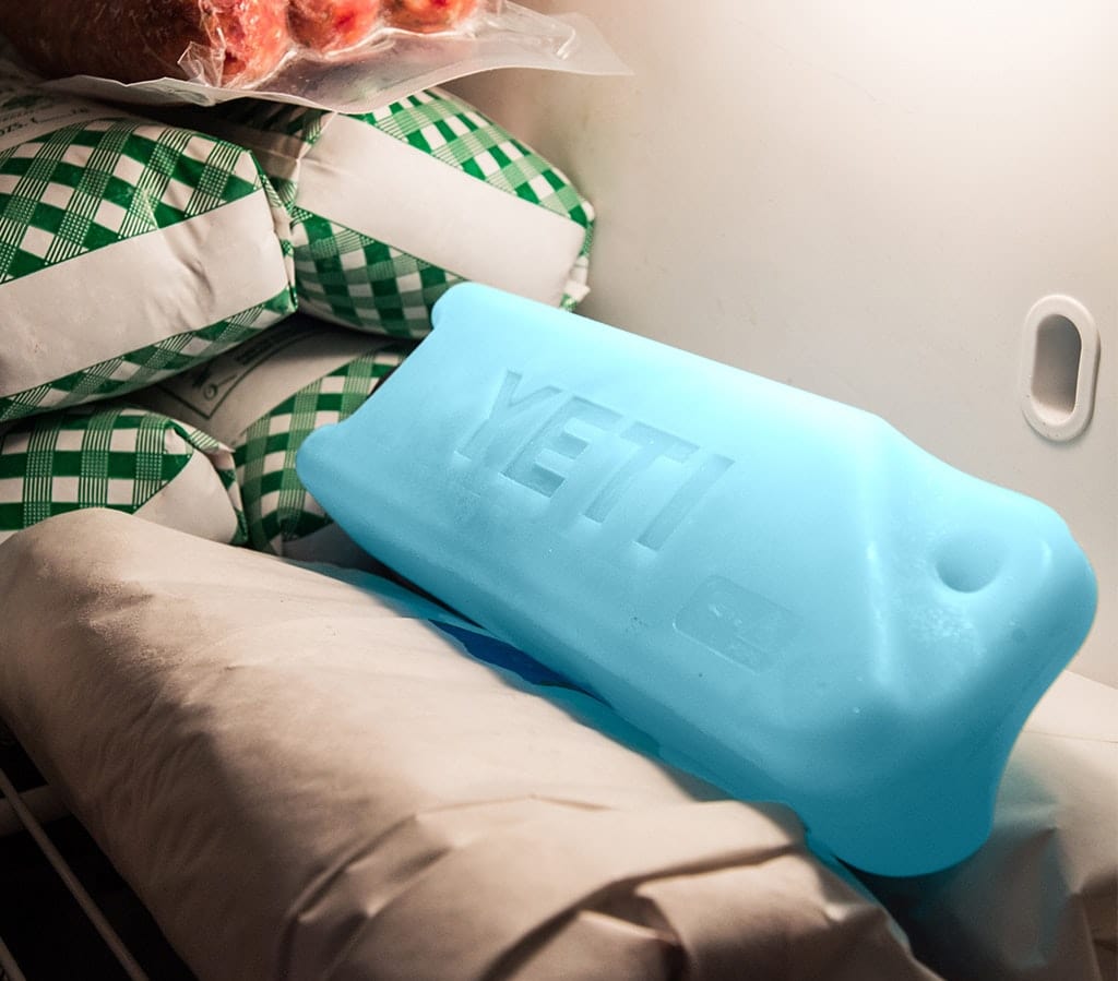 yeti cooler Ice 1Lb Clear