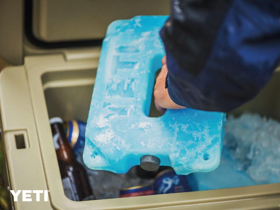 yeti cooler Ice 4Lb Clear
