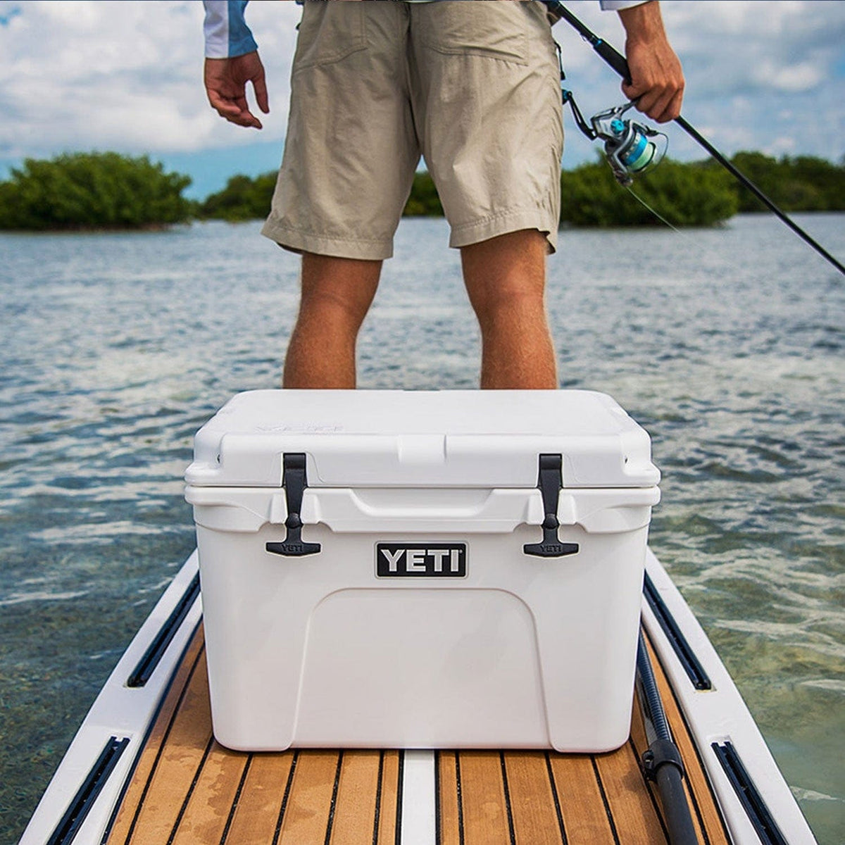 yeti cooler Tundra 35 Hard Cooler White