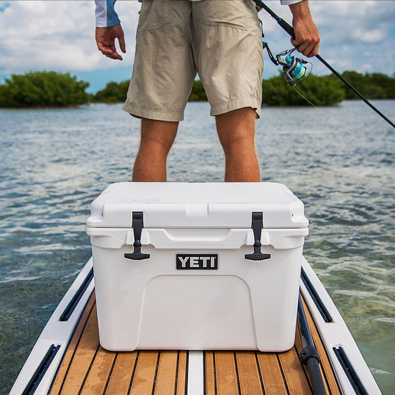 yeti cooler Tundra 35 Hard Cooler White