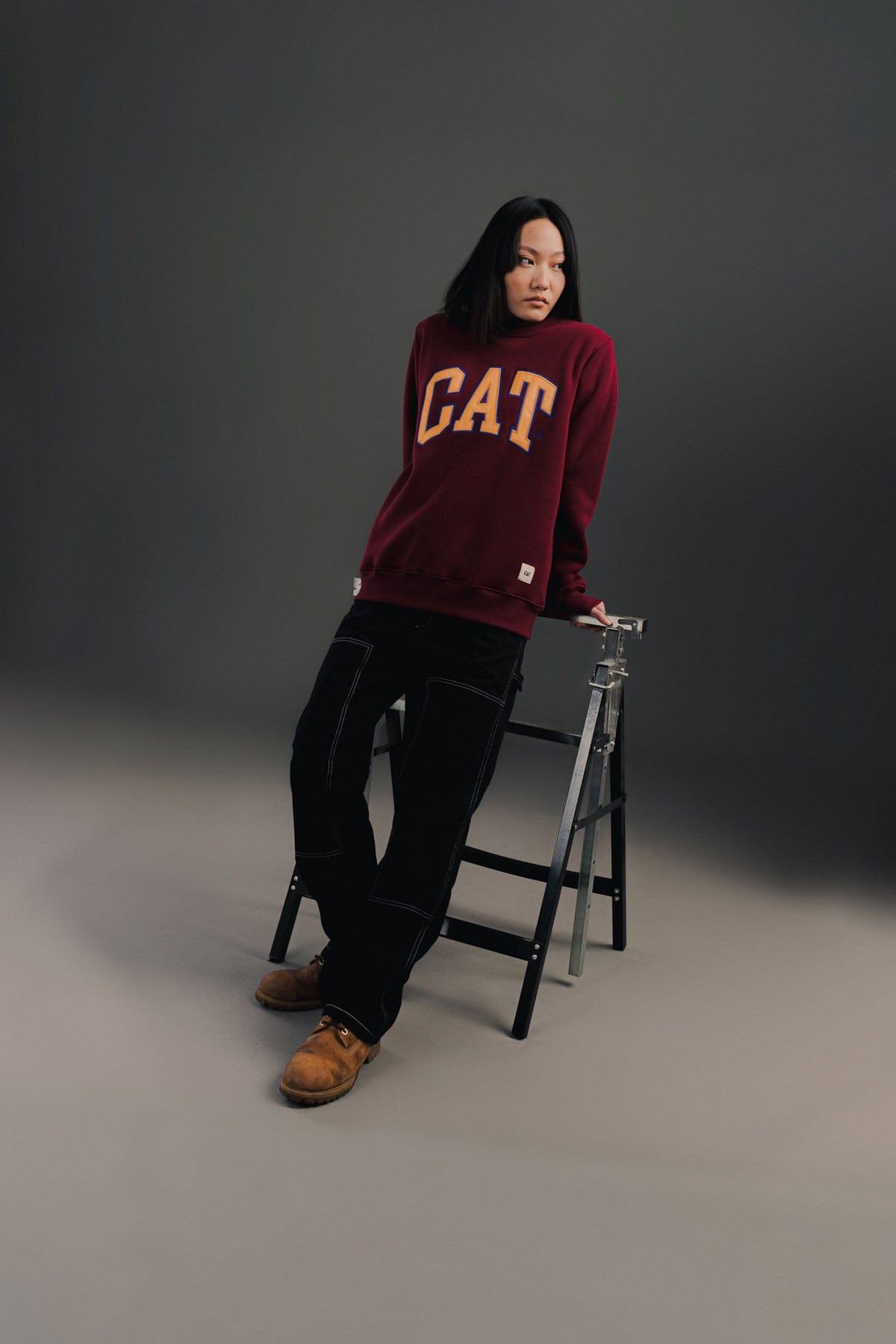 cat wwr felpe Varsity Crewneck
