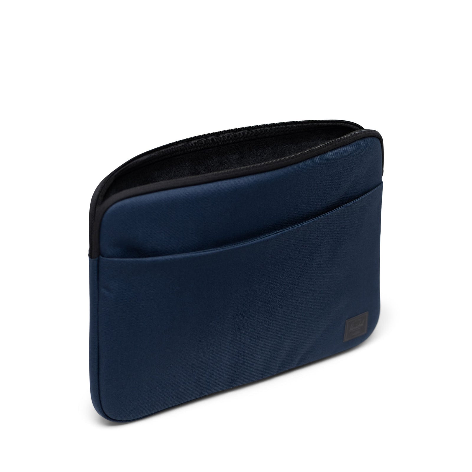 herschel Denman 15 16 Inch Sleeve Tech