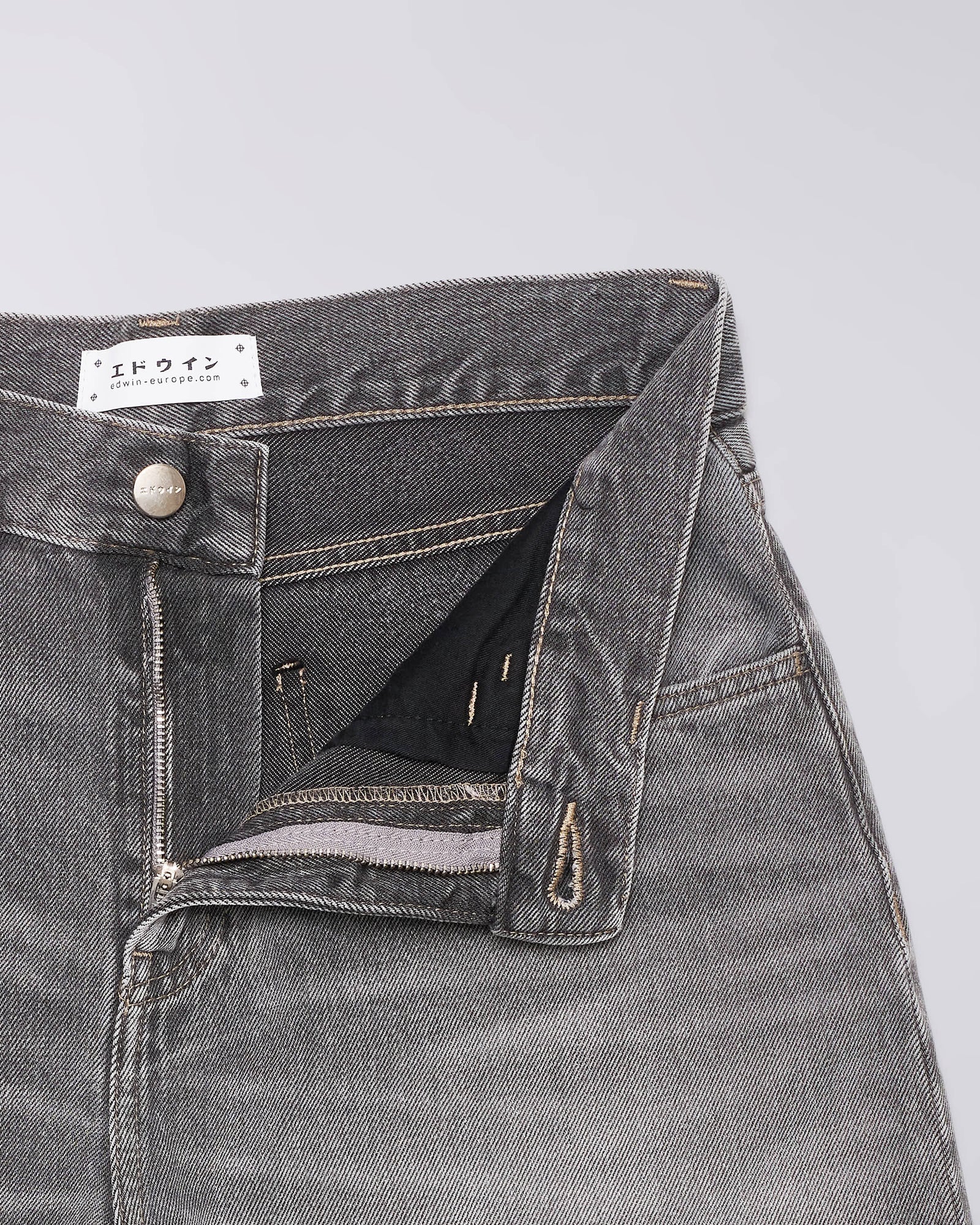 edwin shorts W Cleo Short