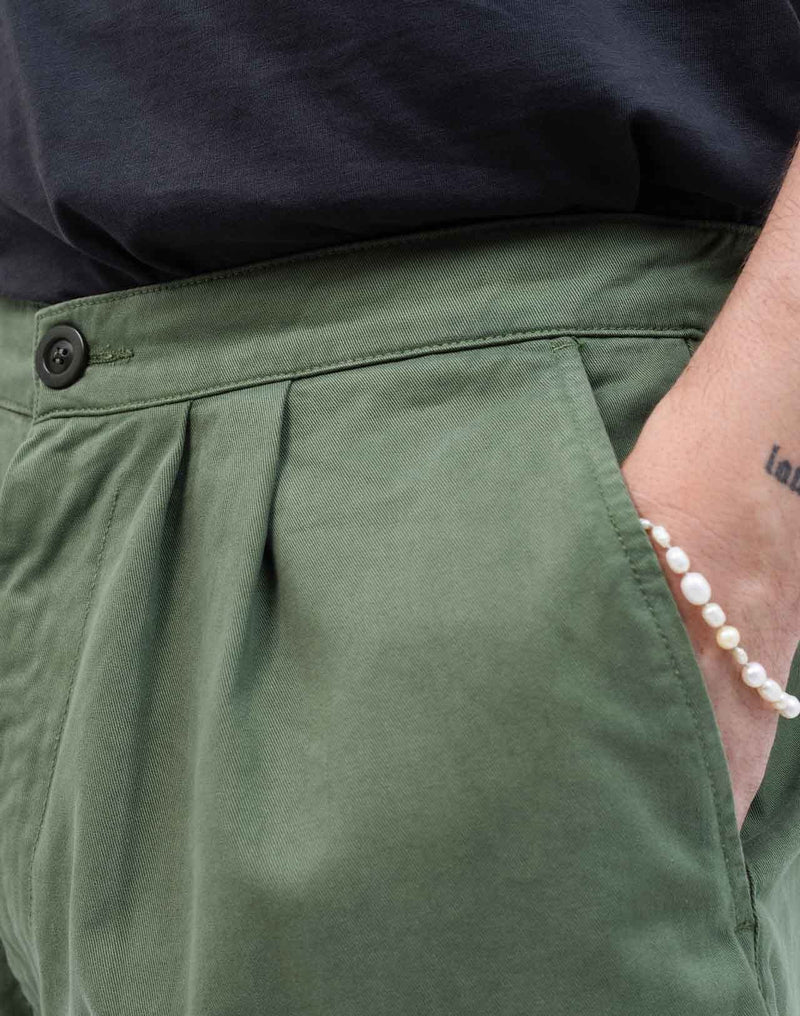 olow shorts Handa
