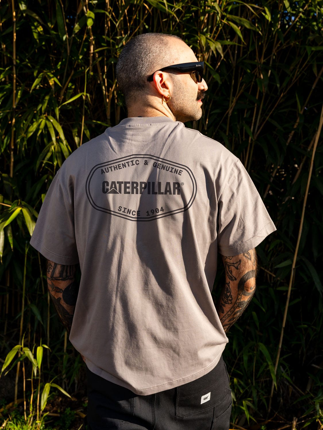 cat wwr t-shirt Authentic 1904 T Shirt