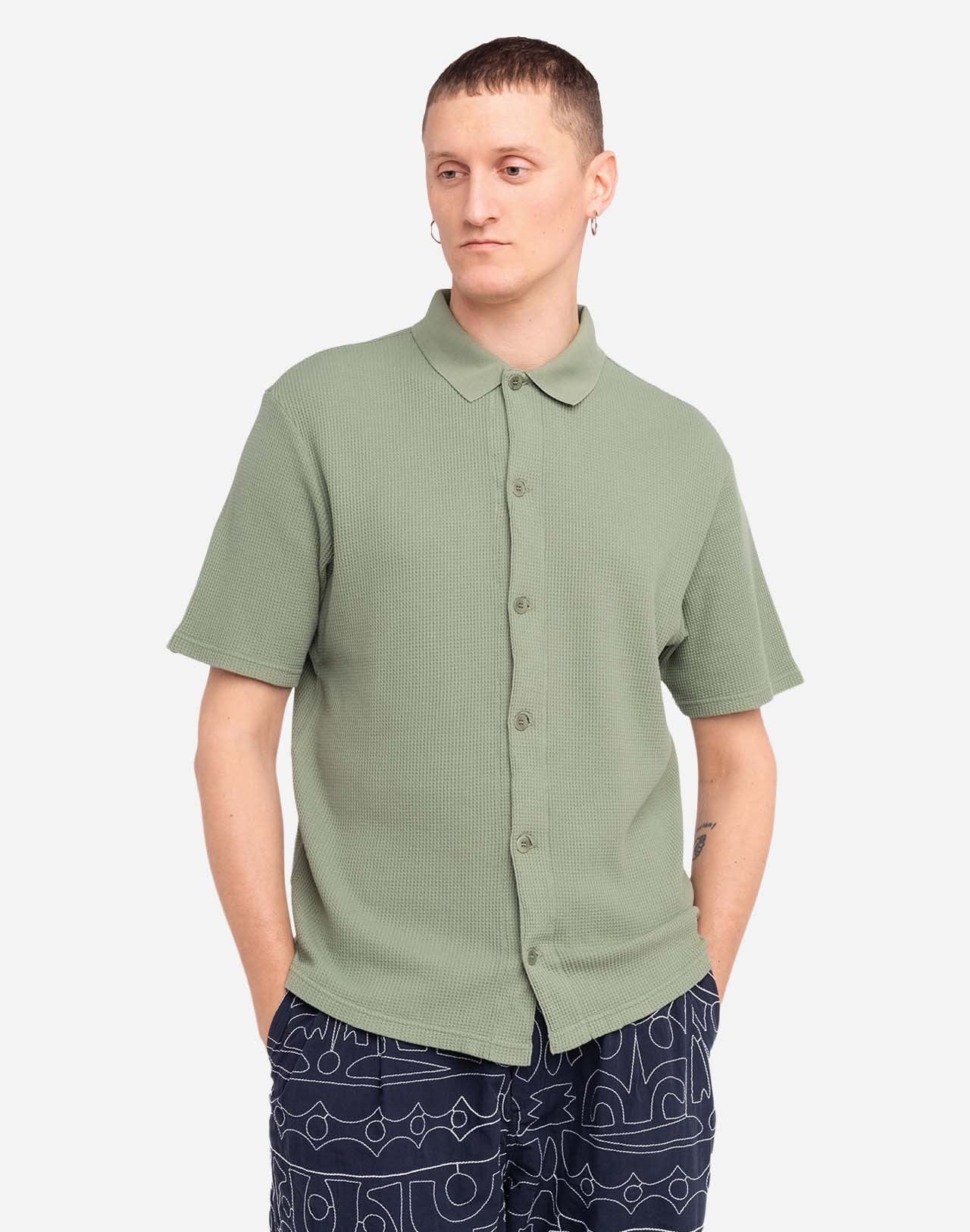 olow t-shirt Cheech