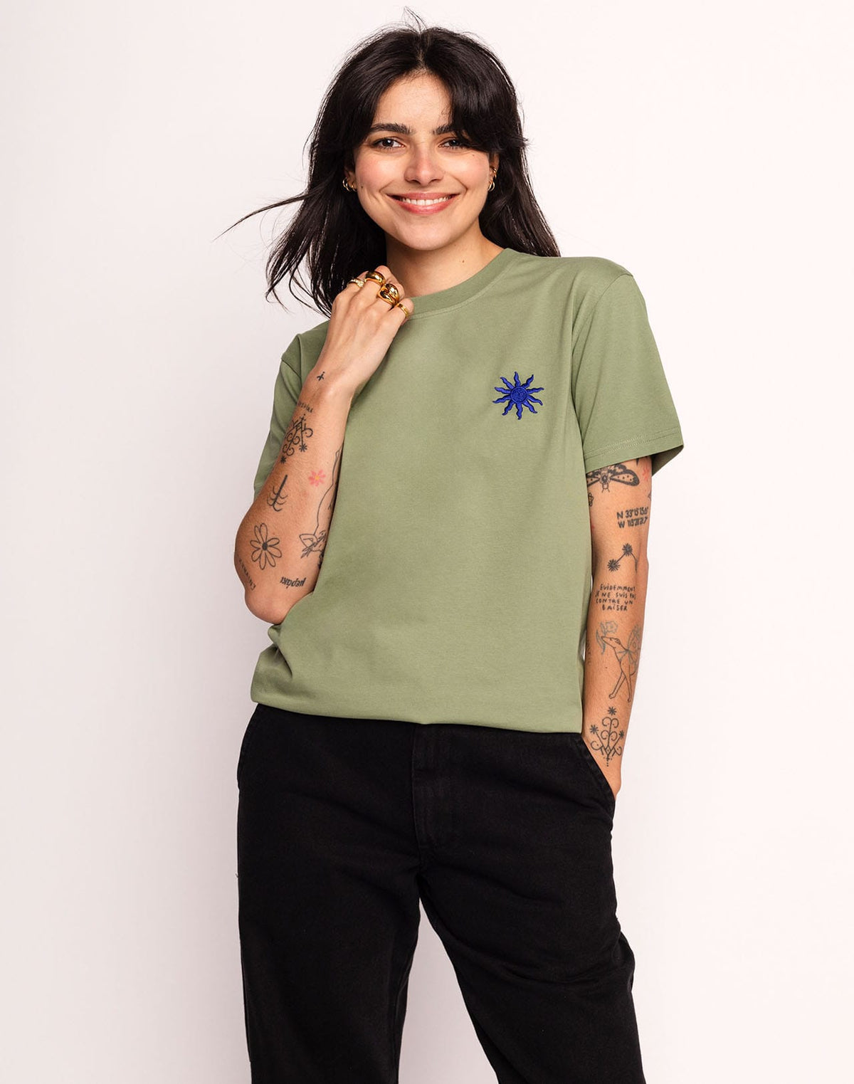 olow t-shirt Pictural