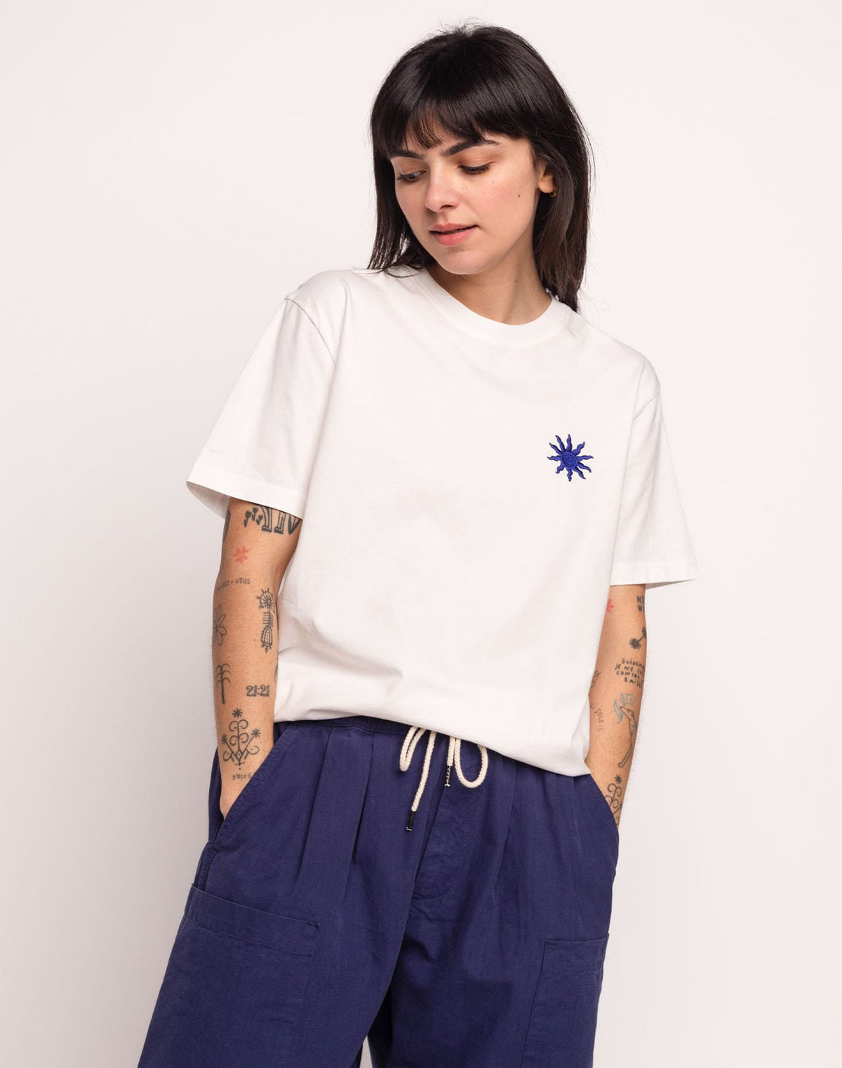 olow t-shirt Pictural
